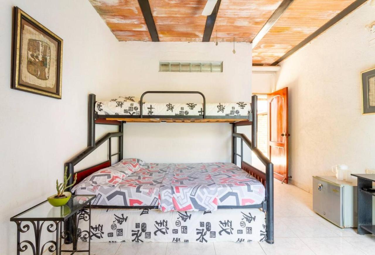Casa Tara Hotell Taganga Exteriör bild