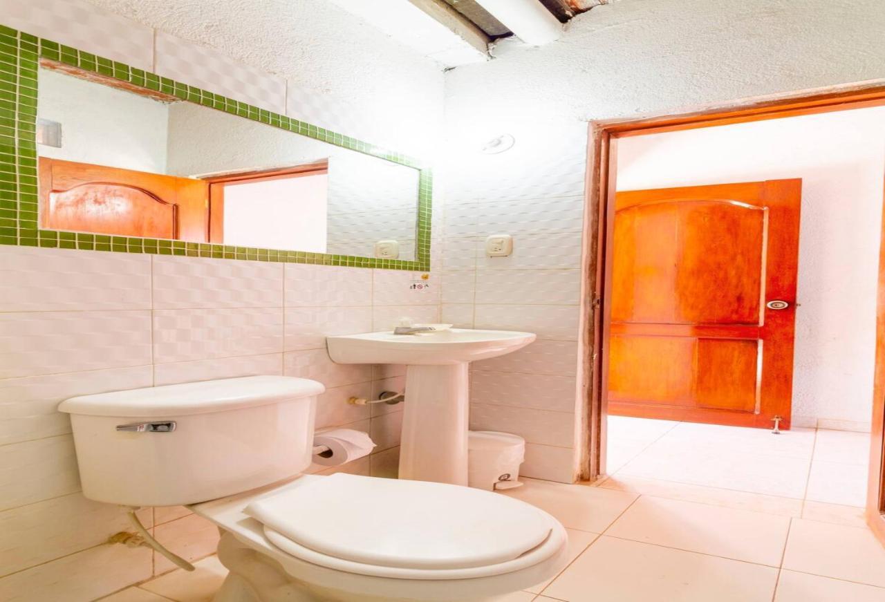 Casa Tara Hotell Taganga Exteriör bild