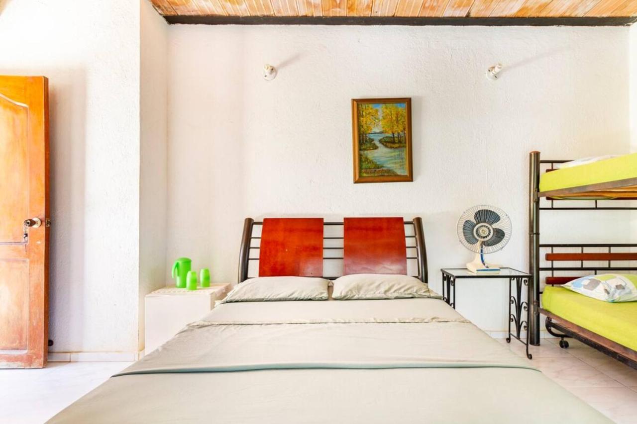 Casa Tara Hotell Taganga Exteriör bild