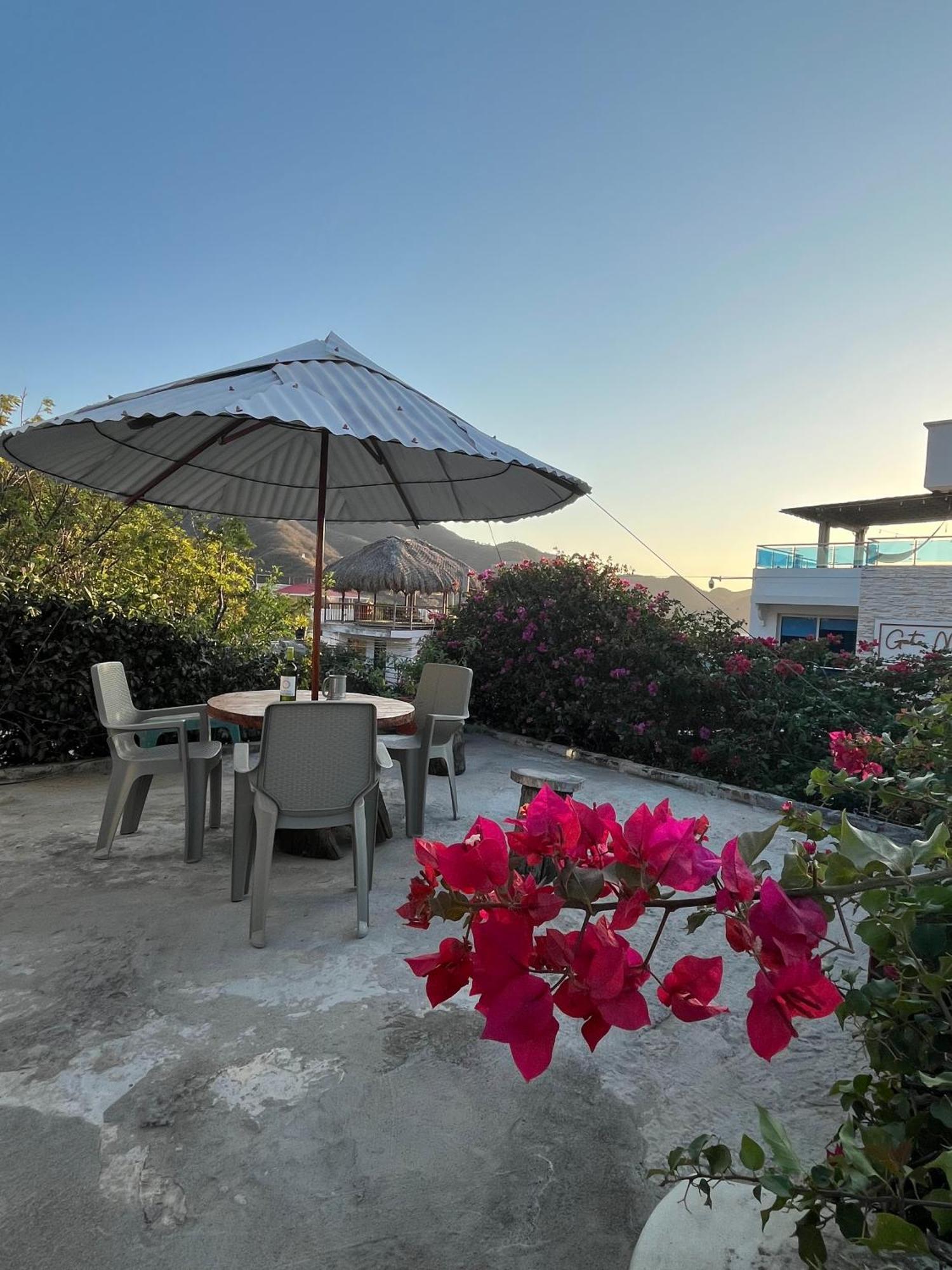 Casa Tara Hotell Taganga Exteriör bild